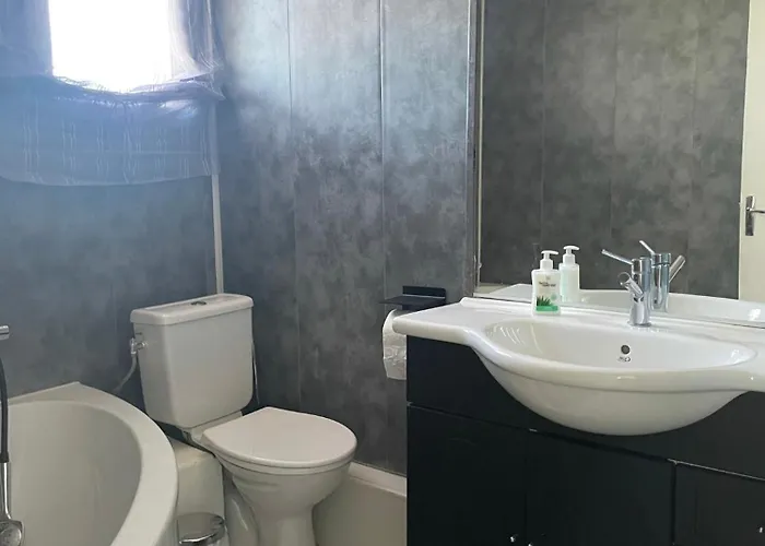 Maison 3 Chambres, Piscine Privee Terrain De Petanque *