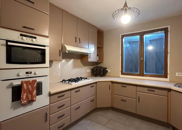 Maison 3 Chambres, Piscine Privee Terrain De Petanque * Carcassonne